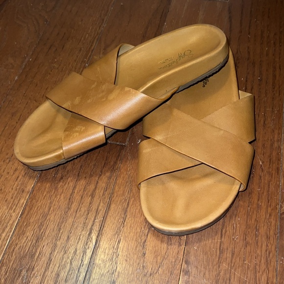 Seychelles Tan Leather Lighthearted Slide Sandals with Criss-Cross Straps - Picture 5 of 7